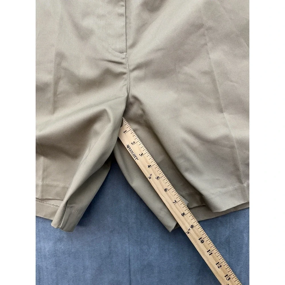 NEW Edwards Khaki Casual Shorts Uniform Womens Size 26 Pockets Pleated